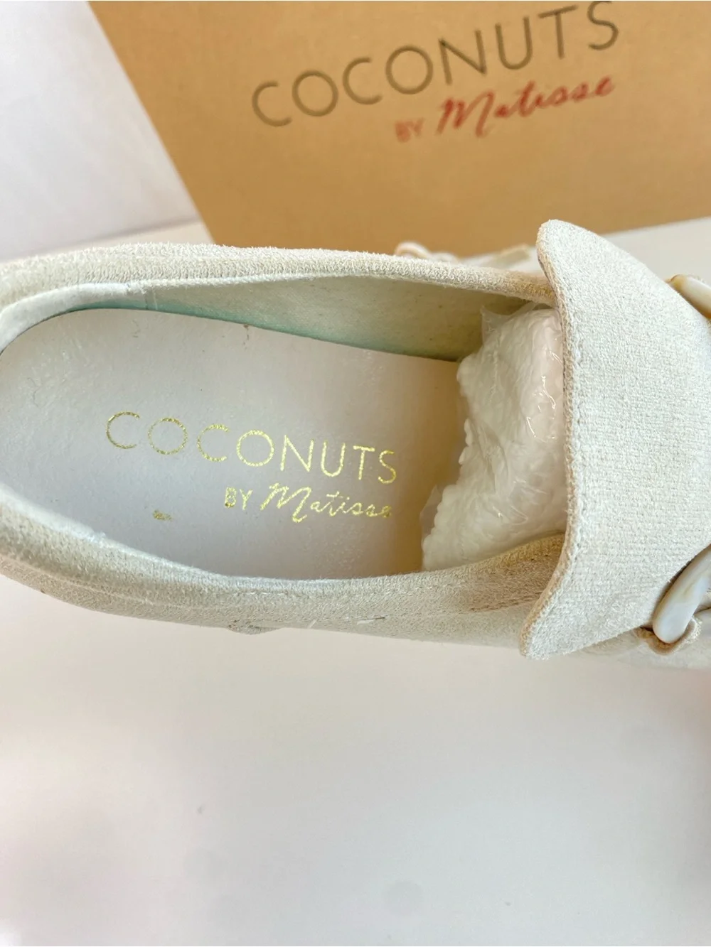 Coconuts by Matisse Bess Beige Ivory Suede Platform Loafers Sneakers Shoes Sz 9